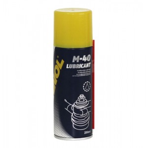 M-40 Lubricant on universaali (läpäisevä, puhdistava, korroosionesto, kosteutta siirtävä, naarmuuntumista estävä jne. MANNOL